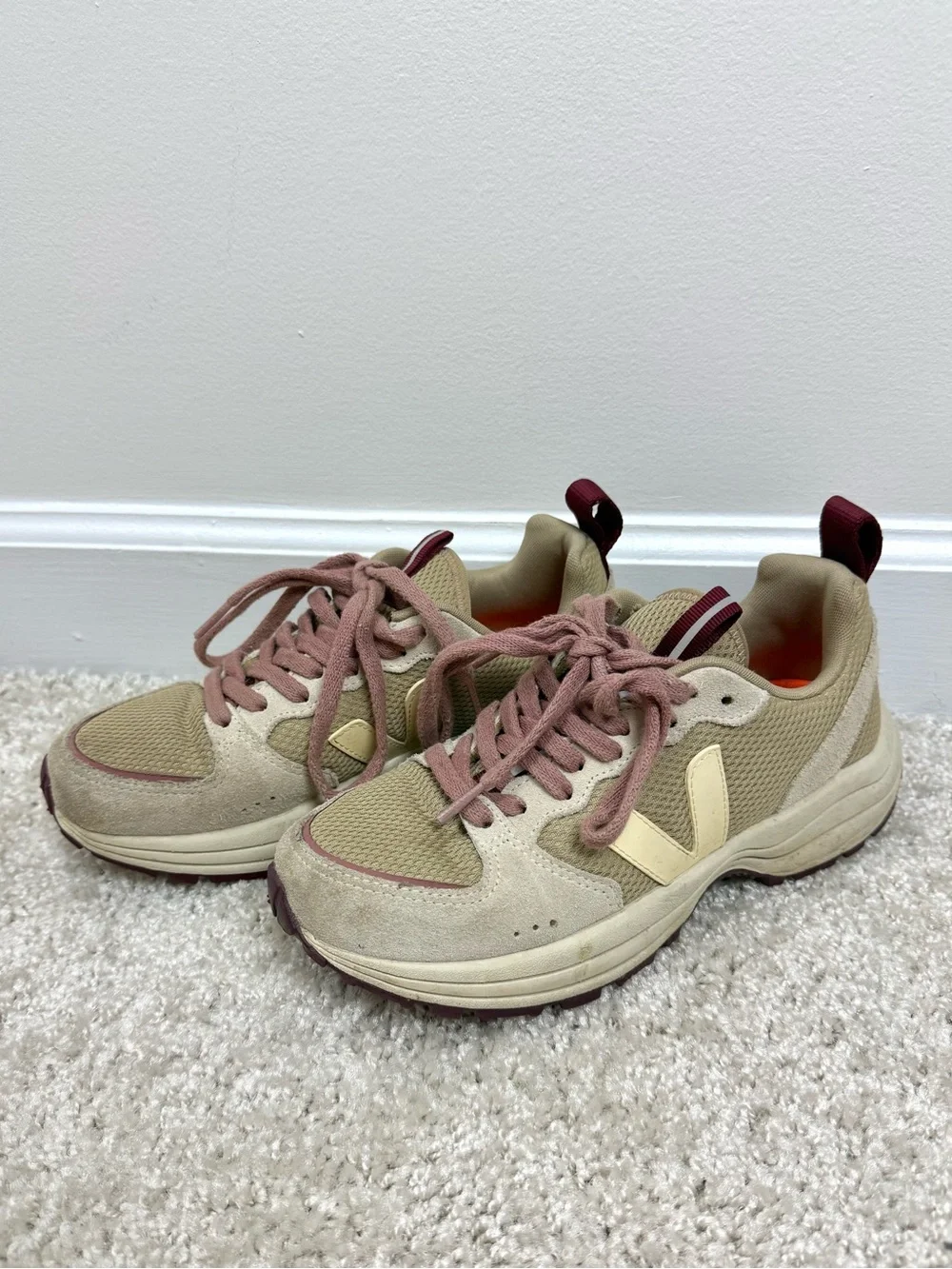 Veja Venturi Alveomesh Sneakers Shoes in Dune Pink